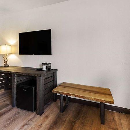 Travelodge By Wyndham Emlenton Esterno foto