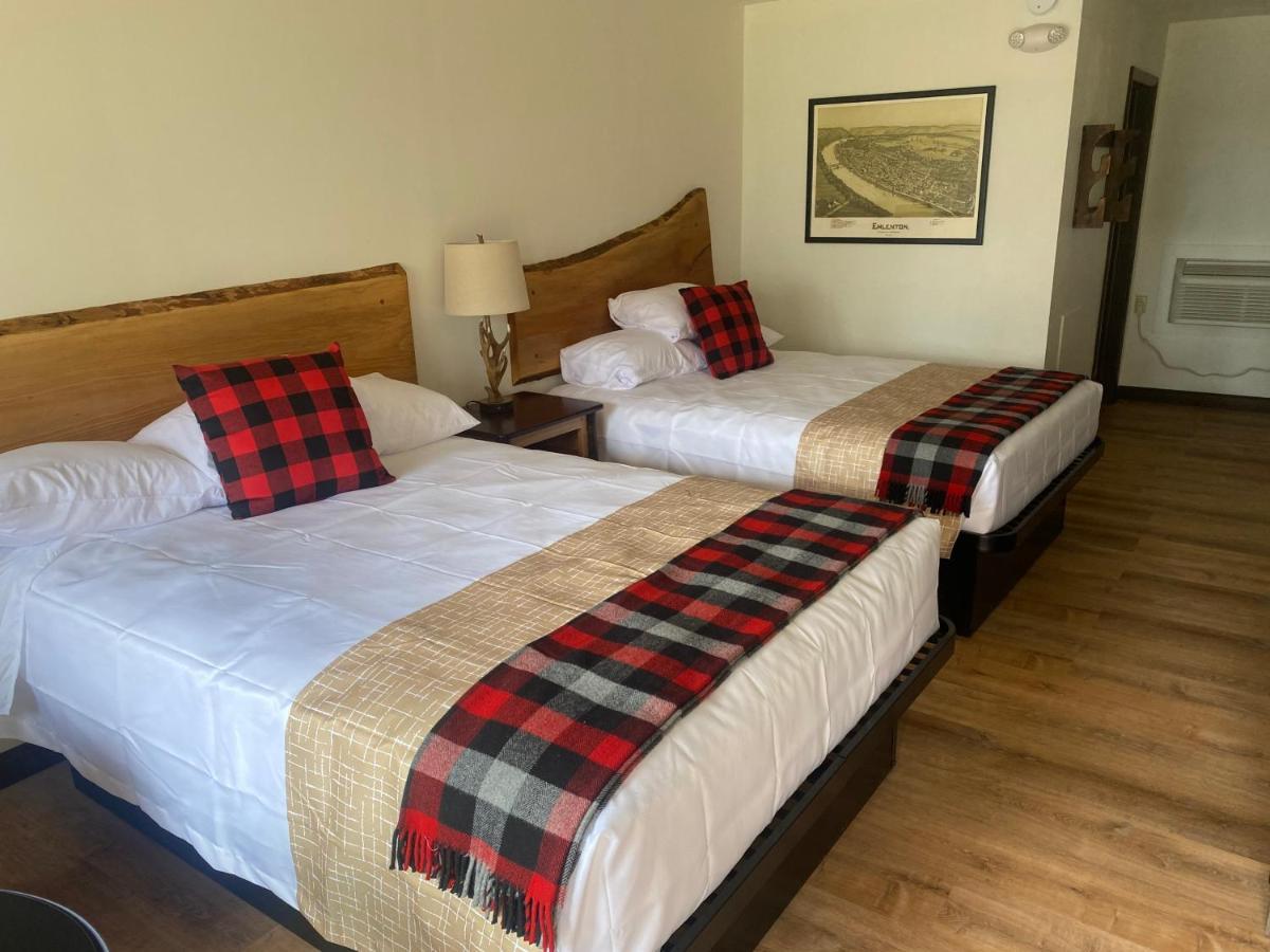 Travelodge By Wyndham Emlenton Esterno foto