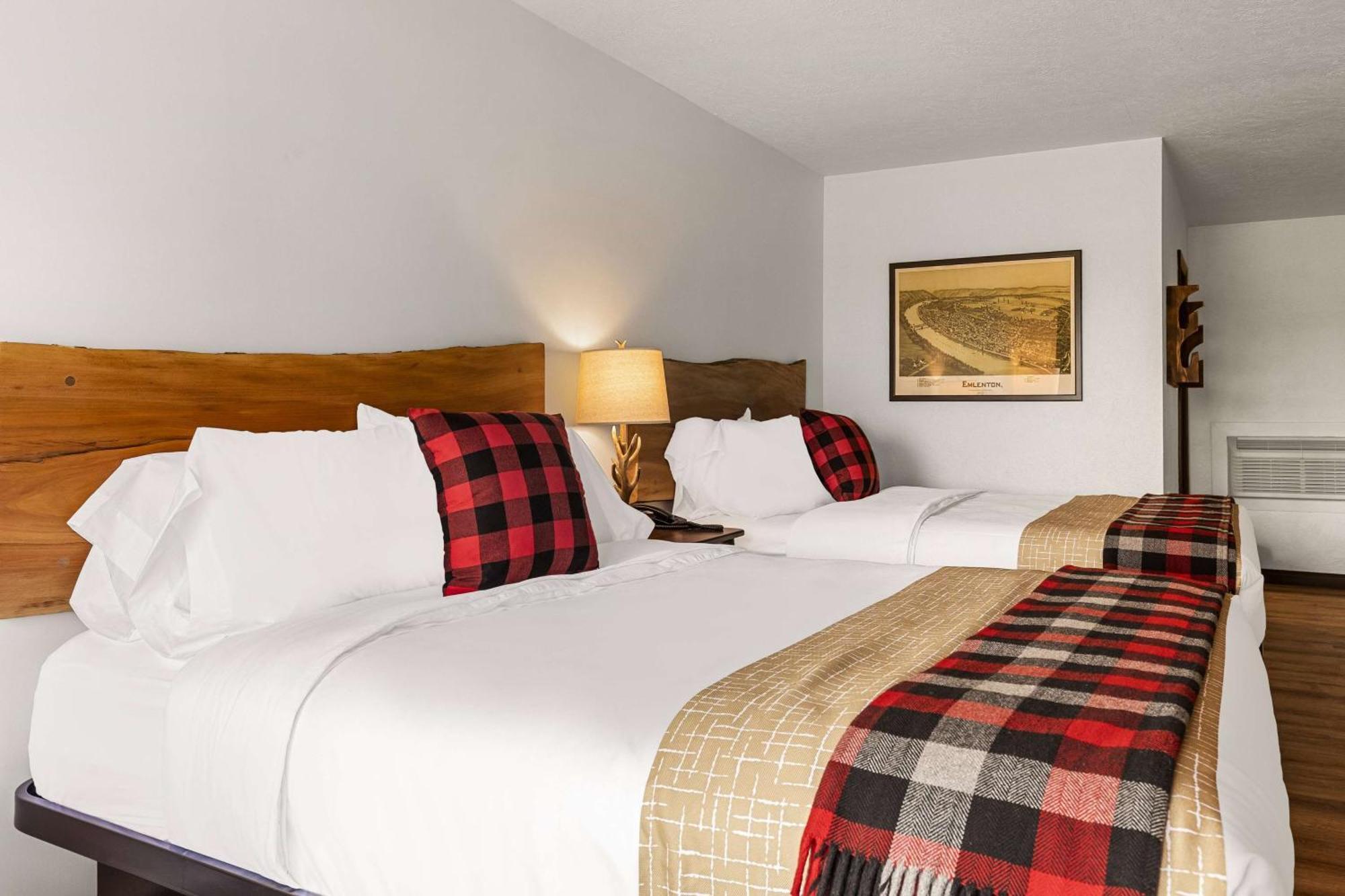 Travelodge By Wyndham Emlenton Esterno foto
