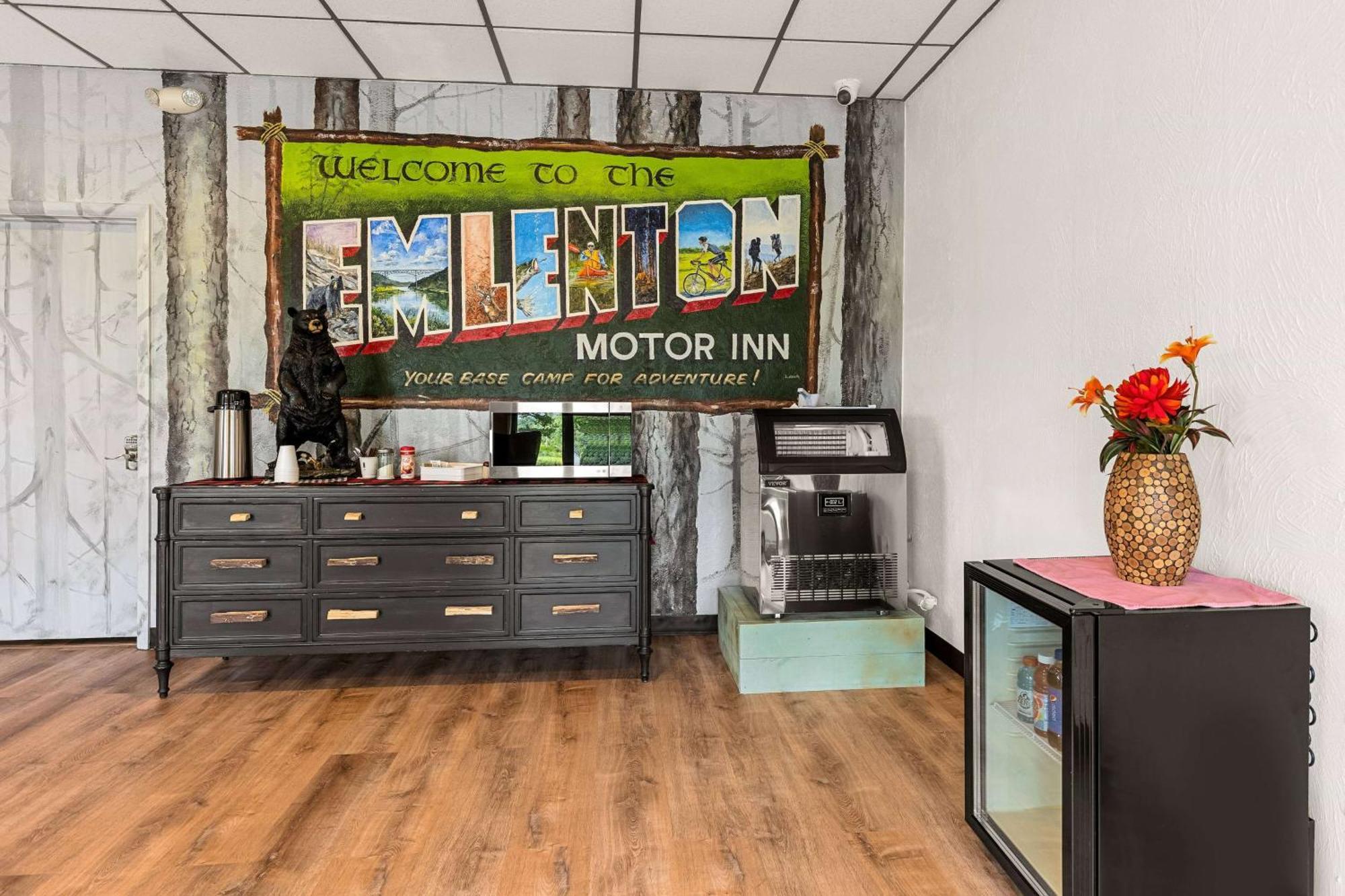 Travelodge By Wyndham Emlenton Esterno foto