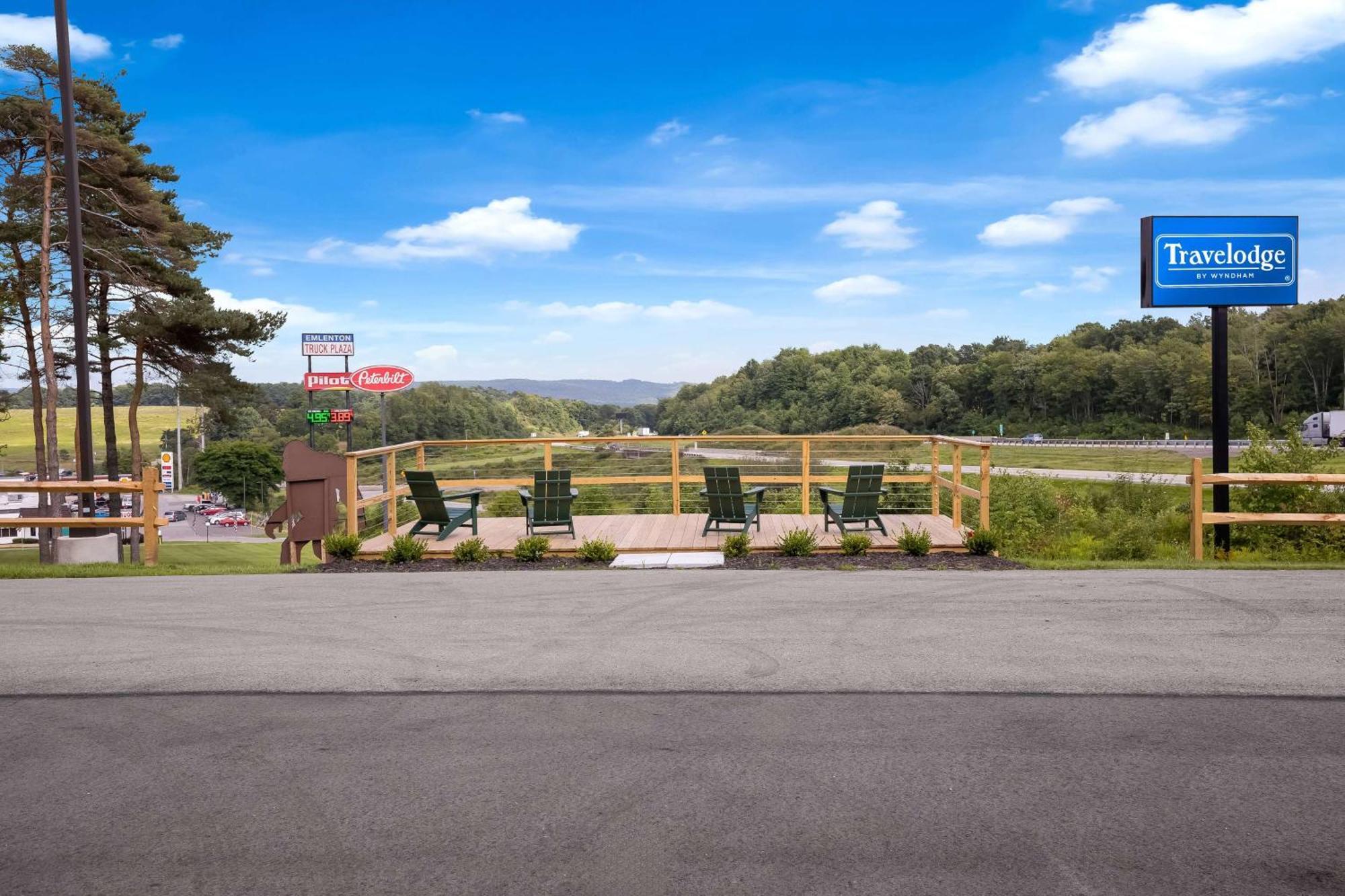 Travelodge By Wyndham Emlenton Esterno foto